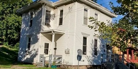 616 Lodi Front.jpg
