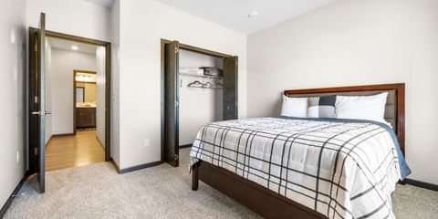 18-151 2871 Spring Rose Cir.jpg