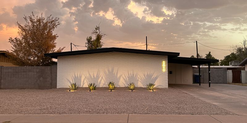 Tempe House: 2412 S Dorsey Ln