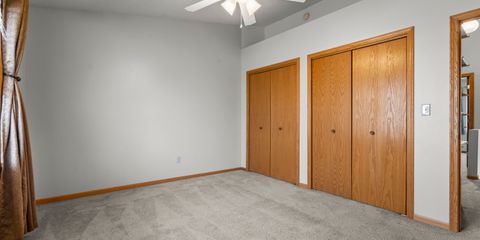 15-145 937 23rd Ave.jpg