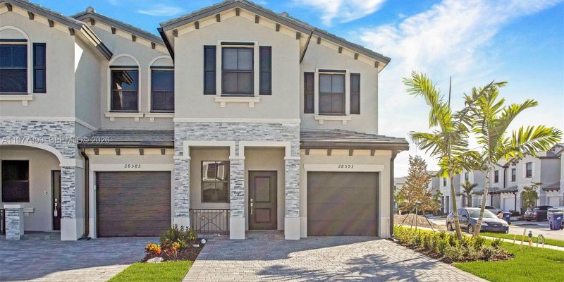Homestead Townhome: 28593 SW 134th Ct