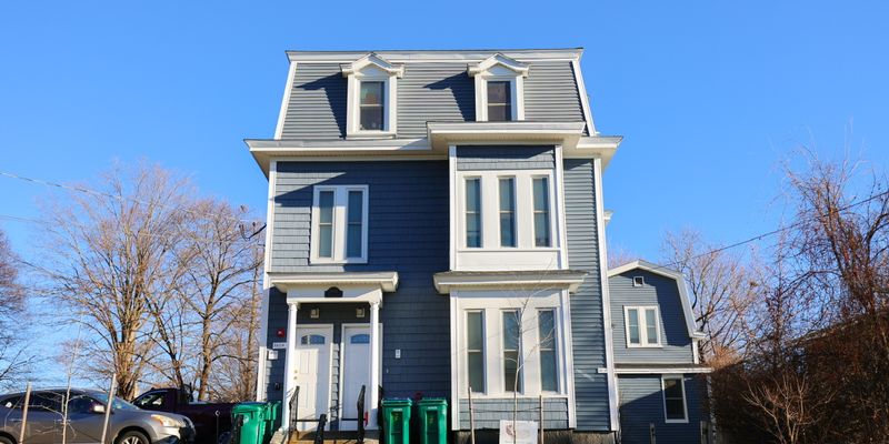 Fitchburg Apartment: 29-33 Highland Ave