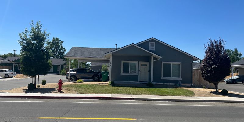 Reno House: 860 Vassar St