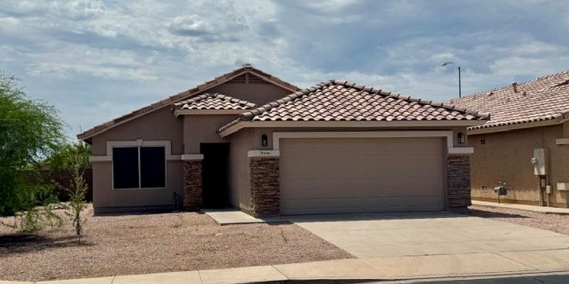 Mesa House: 446 S 86th Pl