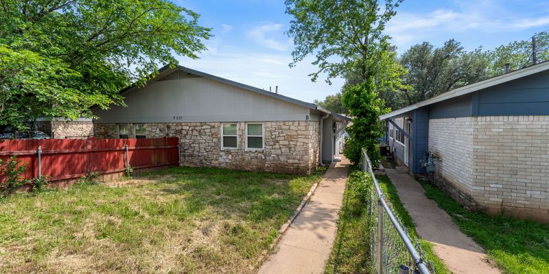 Austin Multiplex: 2501 Teri Rd