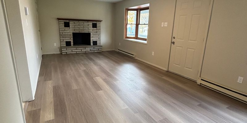 Mount Pocono House: 657 Belmont Ave