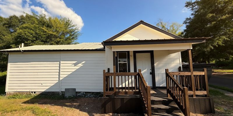 Columbus House: 1402 5th Ave N