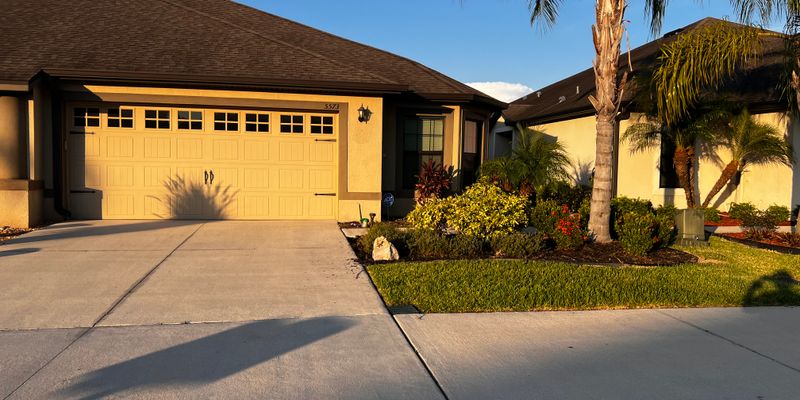 Lakeland House: 5573 MAGGIORE BLVD