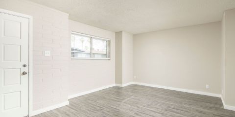 inside - livingroom.jpg