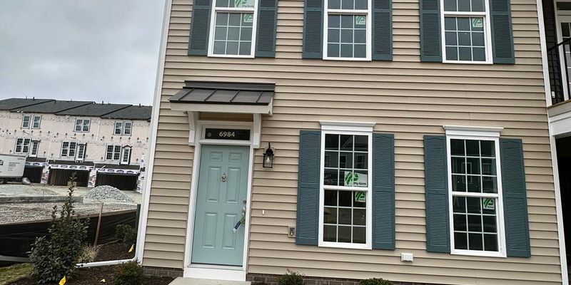 Chesterfield Townhome: 6984 Leire Ln