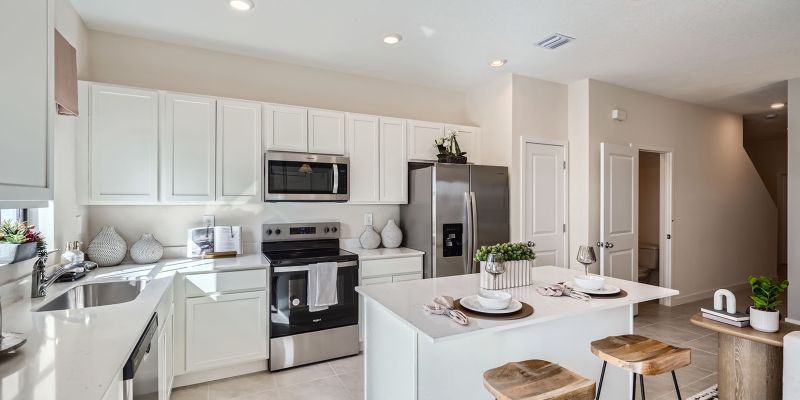 Florida City House: 660 SW 12th St