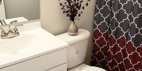 Full bath.png
