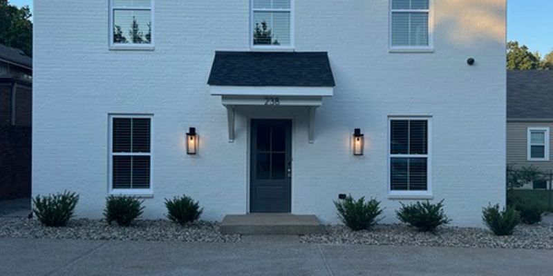 Louisville Apartment: 238 Chenoweth Ln