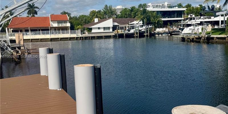 North Miami Beach House: 16453 NE 33rd Ave