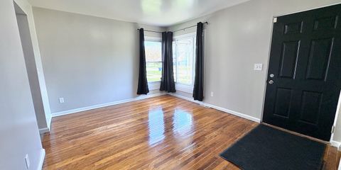 21027Waltham - 2.jpeg