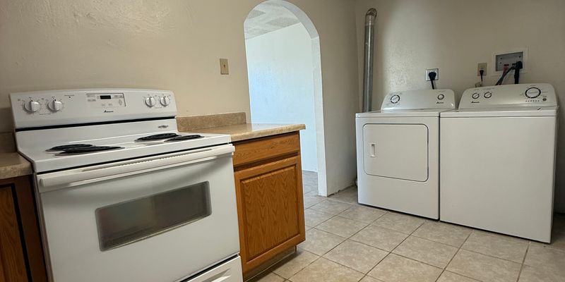 Nampa Apartment: 1011 4th St N