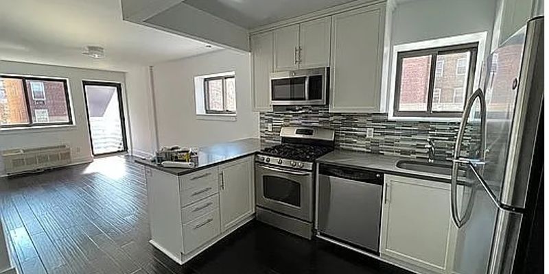 Queens House: 65-11 Booth St