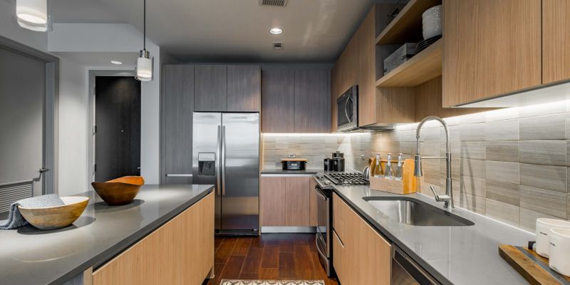 Houston Apartment: 1399 Fannin St