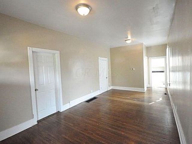 1490 Indianola Avenue photo 2