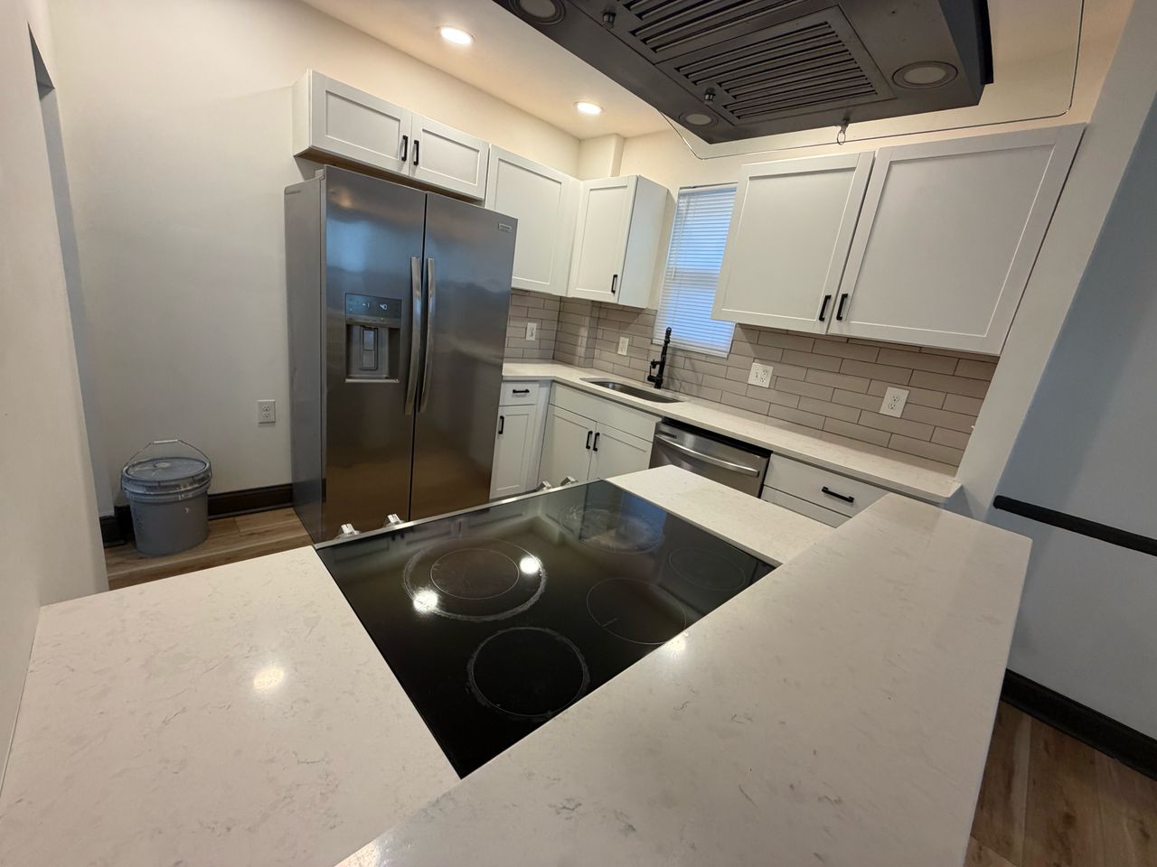 1130 Wilson Ave photo 11