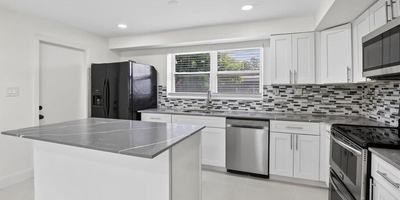Fort Lauderdale House: 2630 SW 49th Ct