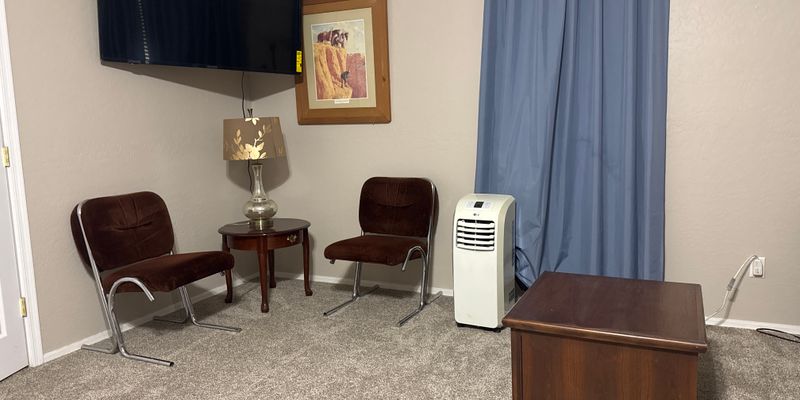 Phoenix House: 17001 S Coleman St