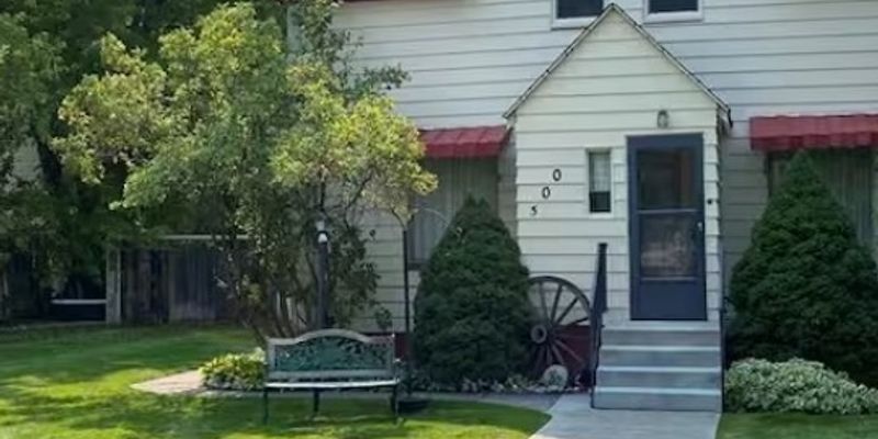 Rigby House: 500 E 1st S