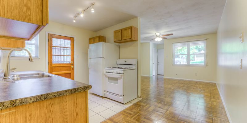 Memphis Apartment: 775 Metcalf Pl