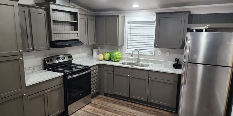 Pleasanton House: 640 Houston St