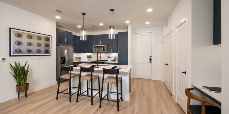 Houston Apartment: 6003 Westview Dr