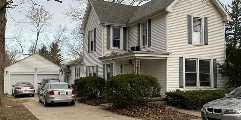 West Lafayette House: 1715 Northwestern Ave