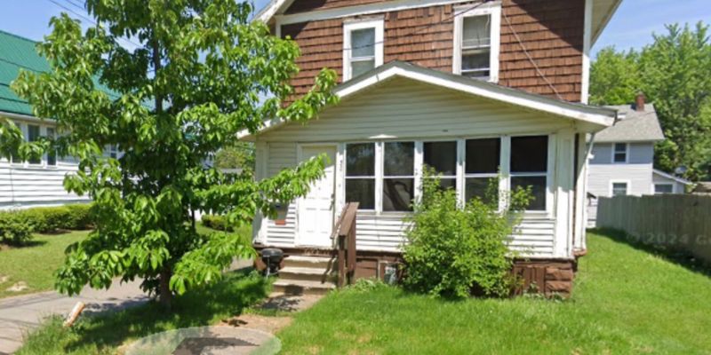 Akron House: 503 Baird Street