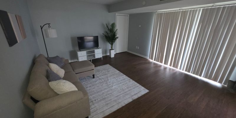 Jackson Apartment: 225 W McDowell Rd