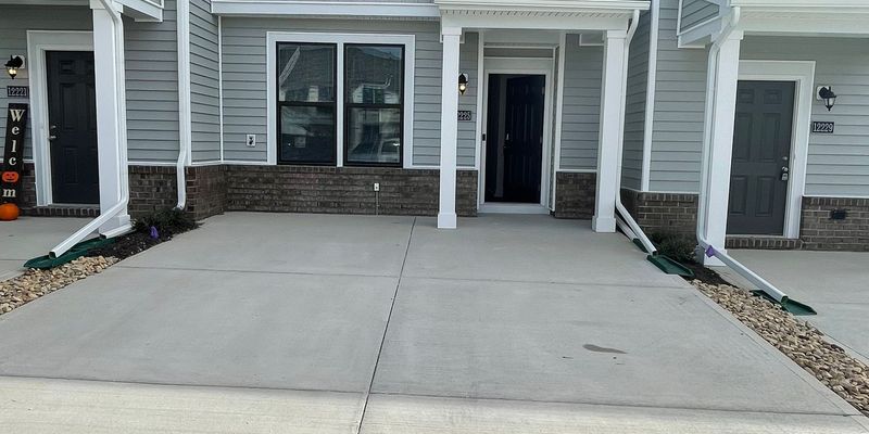 Midlothian Townhome: 12201 Lightning Bug Lp