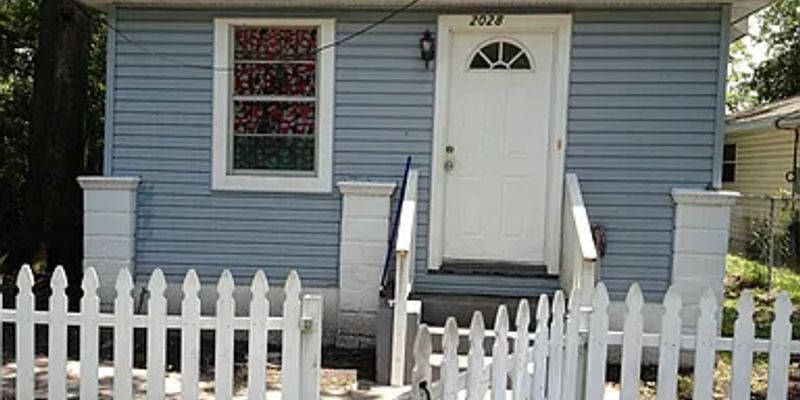 Jacksonville House: 2028 Baldwin Street