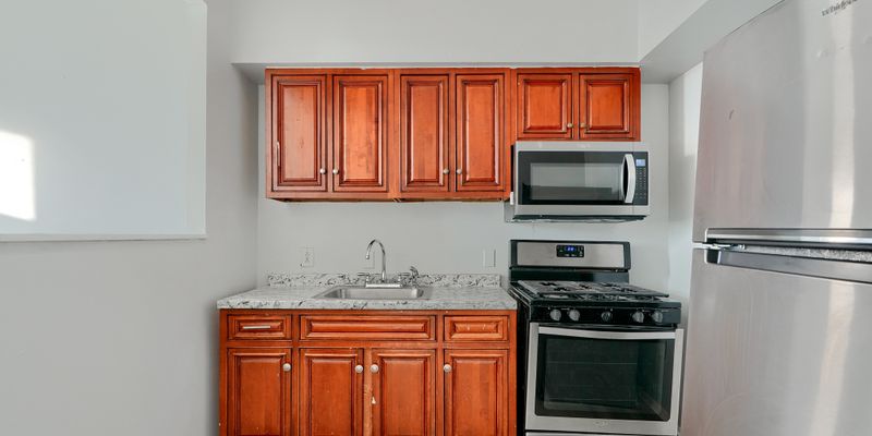 Baltimore Apartment: 800 N Fulton Ave