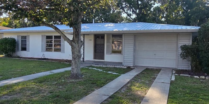 Spring Hill House: 6442 Treehaven Dr