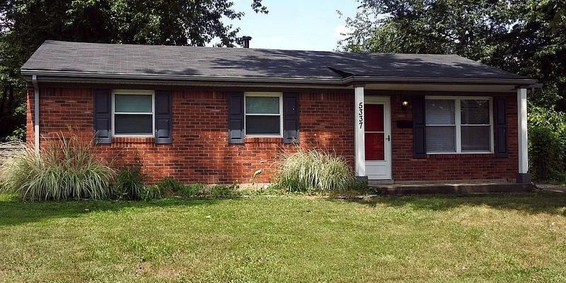 Louisville House: 5337 Logwood Ave