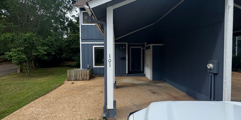 Dothan House: 101 Golf Ct