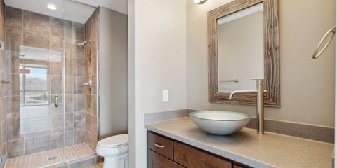 23-140_1305 5th St_418.jpg