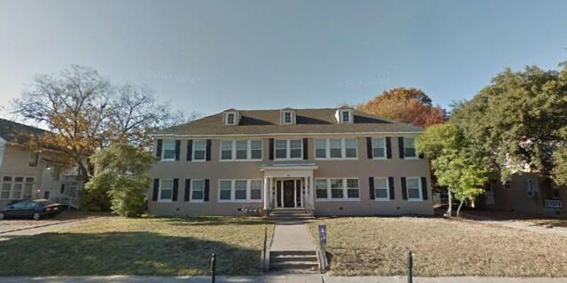 Waco Apartment: 1821 Sanger Avenue