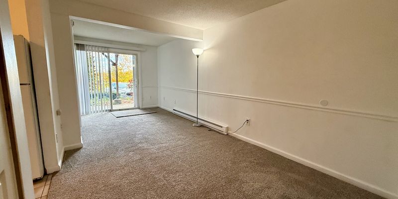 Danbury Condo: 5 Nabby Rd