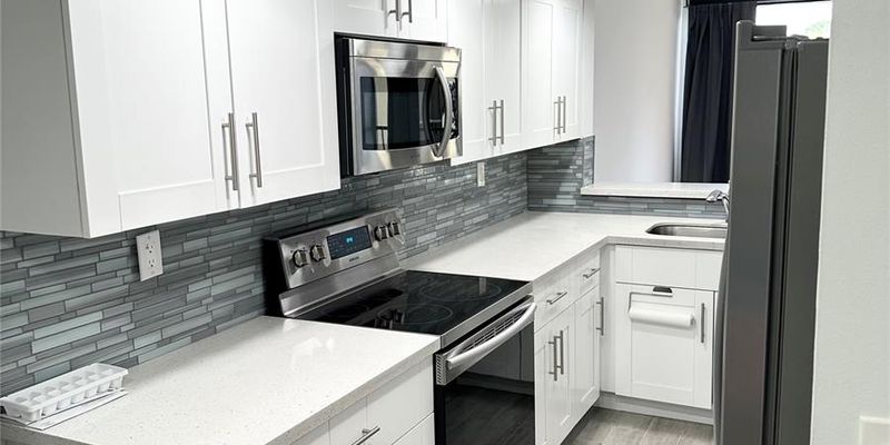 Davie Condo: 2930 SW 87th Terrace