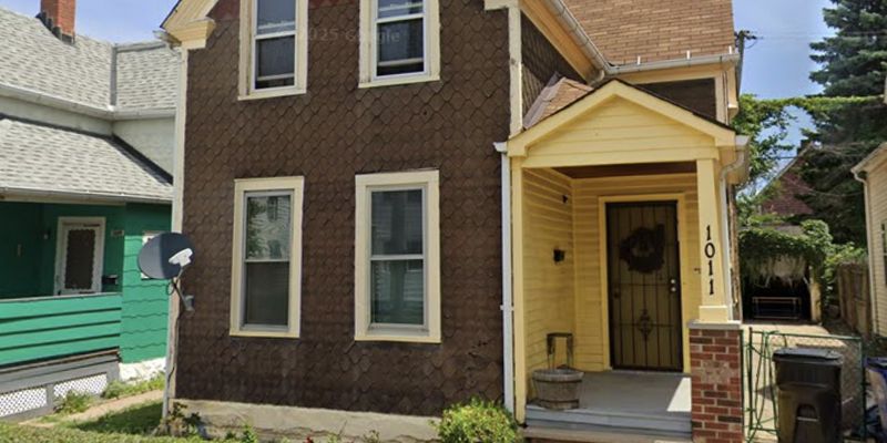 Cleveland House: 1011 Constance Ct