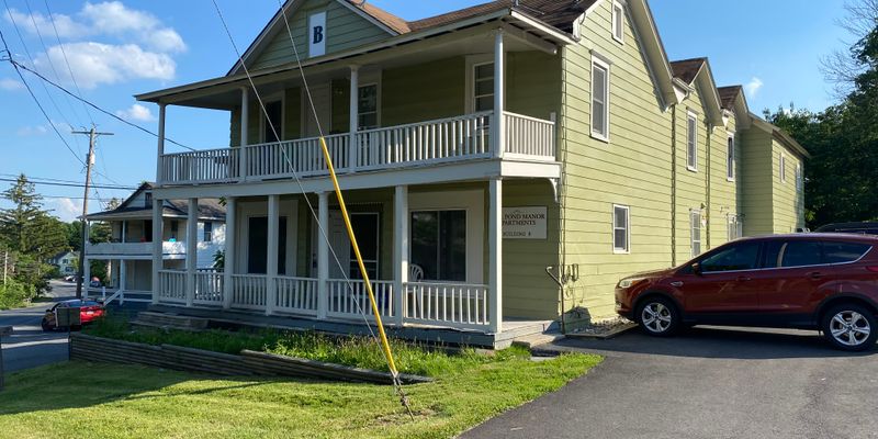 tobyhanna House: 627 Main st apt B2