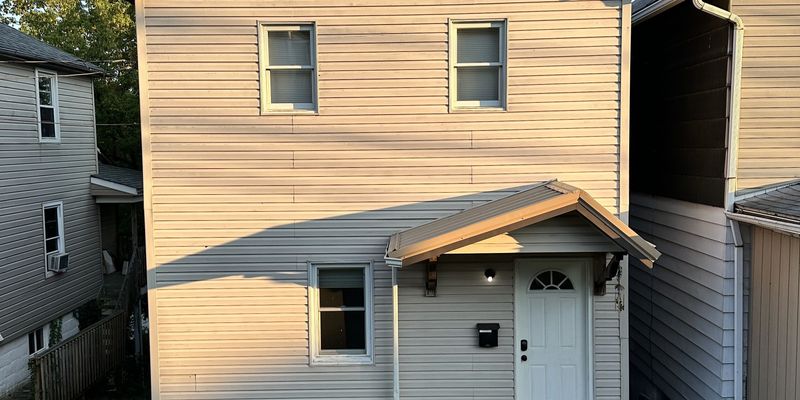 Lyndora House: 304 Bessemer Ave