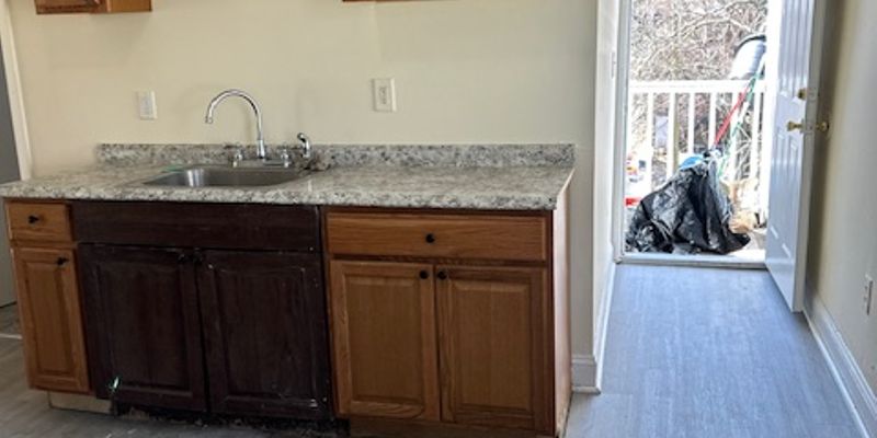 Waterbury Apartment: 48 Irion St