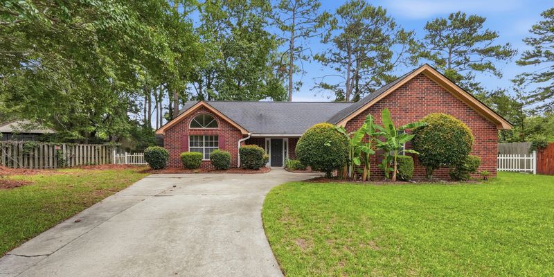 Savannah House: 21 W Sagebrush Ln