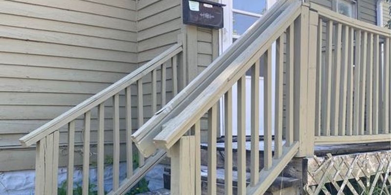 Iowa City House: 5 S Johnson St