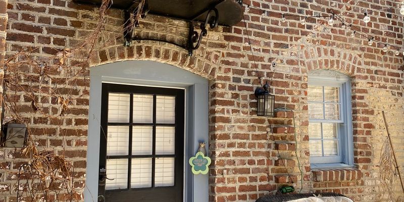 Charleston Apartment: 46 Queen St